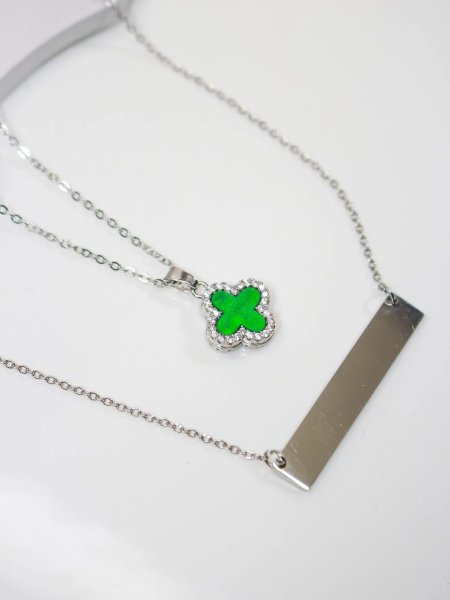 سنسال طبقتين مع نقش الاسم