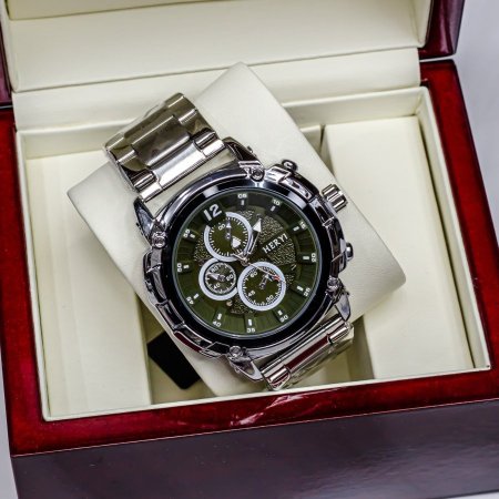 ساعات مميزة بتصاميم أنيقة وجودة عالية