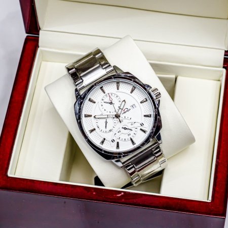 ساعات مميزة بتصاميم أنيقة وجودة عالية