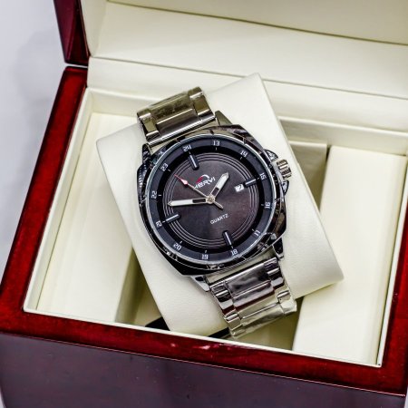 ساعات مميزة بتصاميم أنيقة وجودة عالية