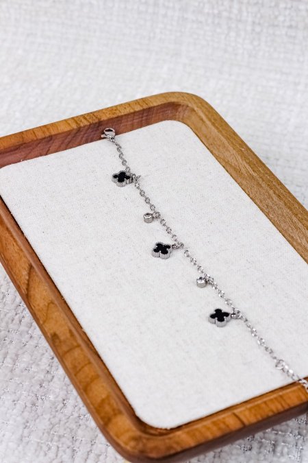 أساور ناعمة وجذابة