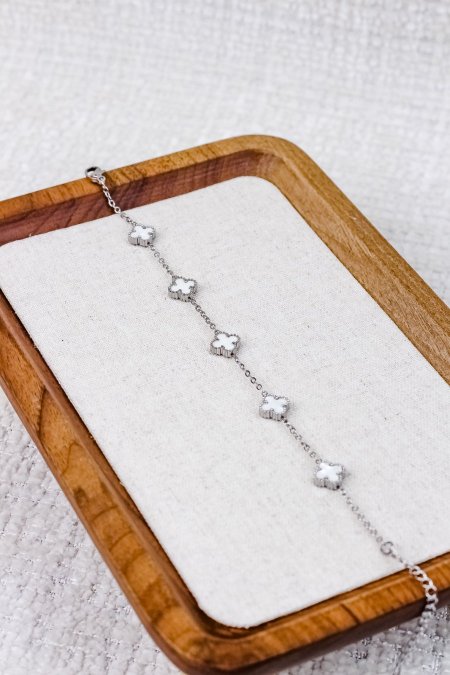 أساور ناعمة وجذابة