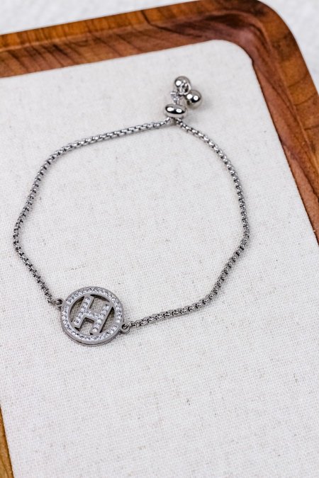 أساور ناعمة وجذابة