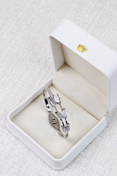 اساور ماركة اصلية