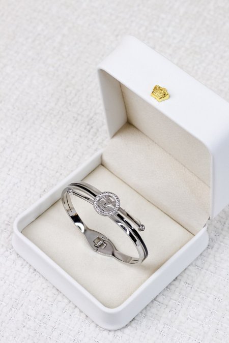 اساور ماركة اصلية