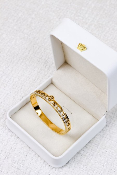 اساور ماركة اصلية