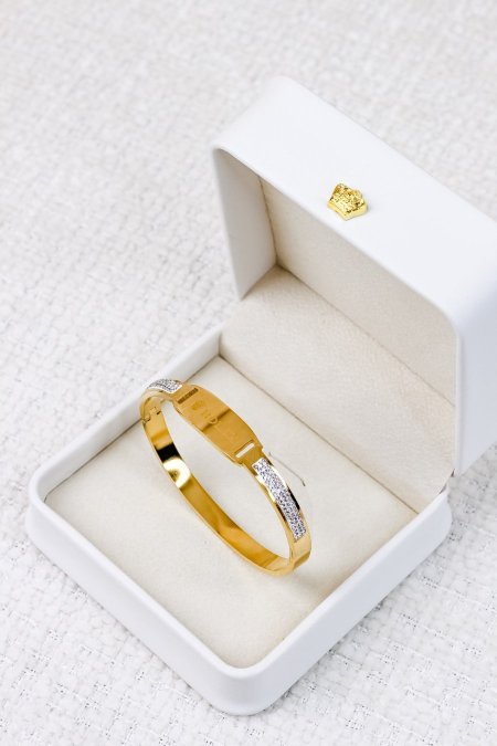 اساور ماركة اصلية