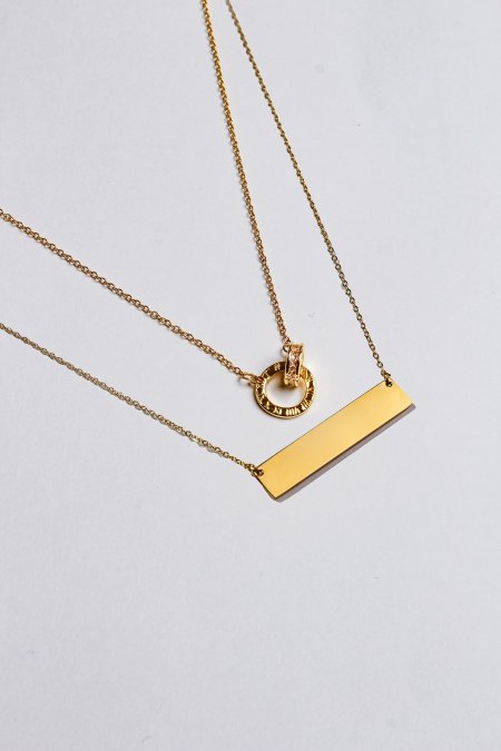 سنسال طبقتين مع نقش الاسم