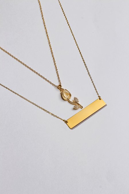 سنسال طبقتين مع نقش الاسم