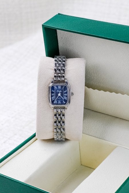 ساعات ناعمة ومميزة