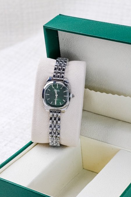 ساعات ناعمة ومميزة