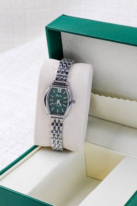 ساعات ناعمة ومميزة