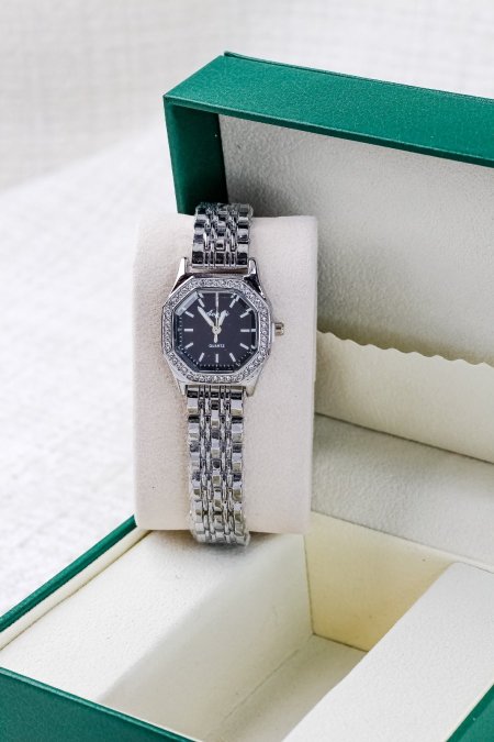 ساعات ناعمة ومميزة