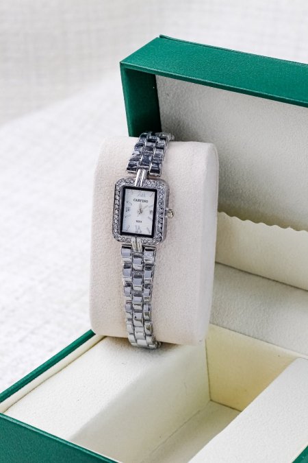 ساعات ناعمة ومميزة