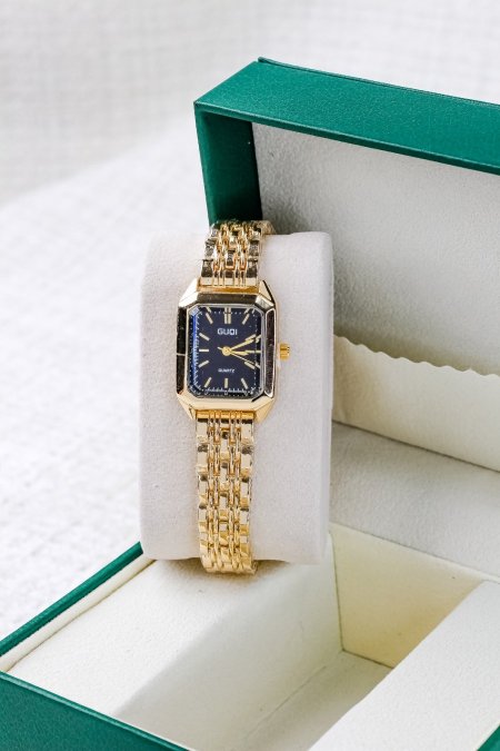 ساعات ناعمة ومميزة