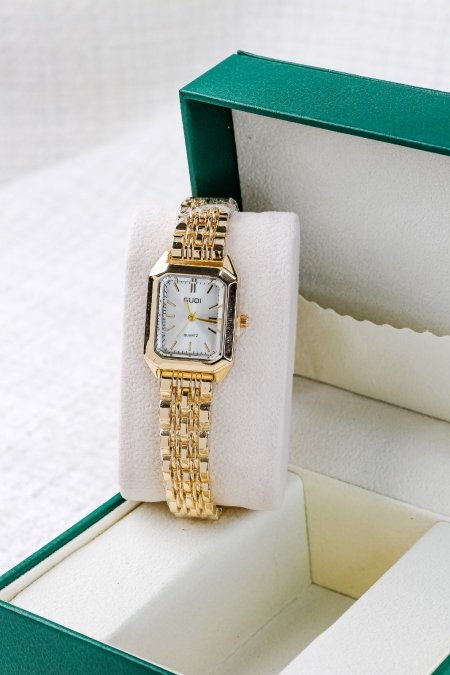 ساعات ناعمة ومميزة