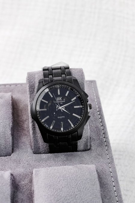 ساعات انيقة