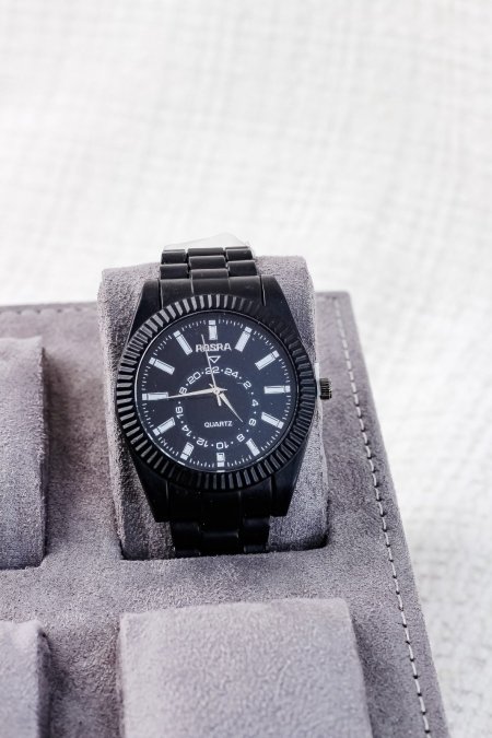 ساعات انيقة