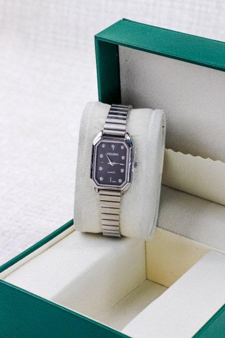 ساعات ناعمة ومميزة