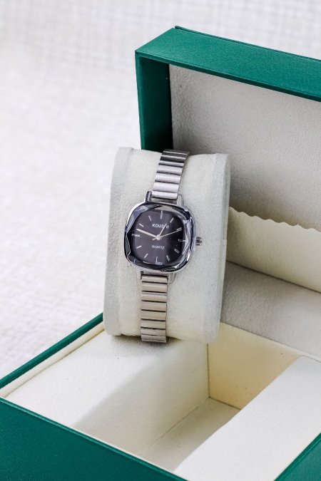 ساعات ناعمة ومميزة