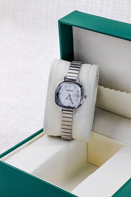 ساعات ناعمة ومميزة