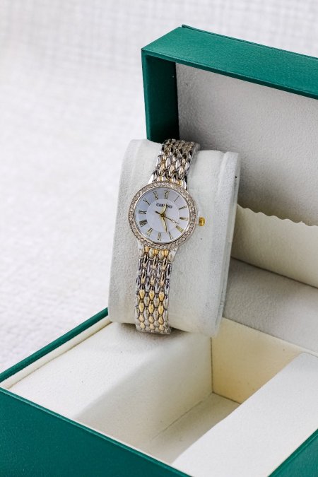 ساعات ناعمة ومميزة