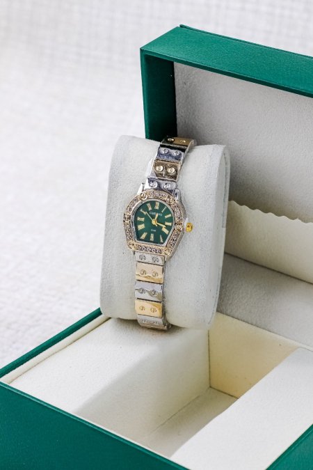 ساعات ناعمة ومميزة