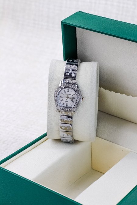 ساعات ناعمة ومميزة