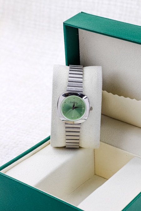 ساعات ناعمة ومميزة