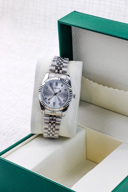 ساعات ناعمة ومميزة