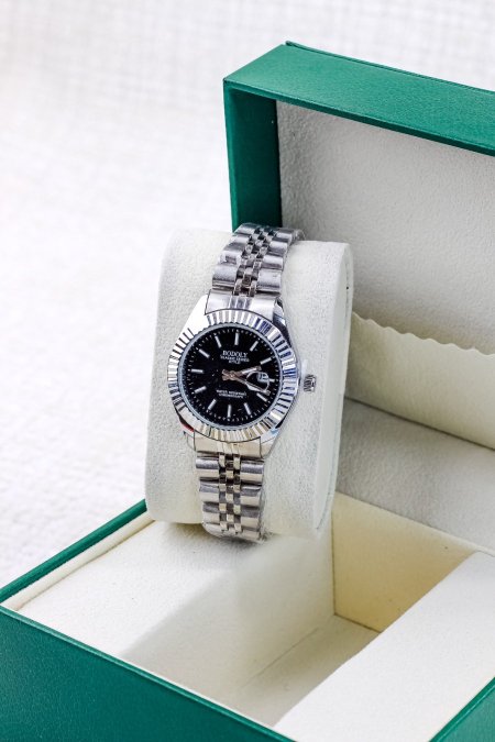 ساعات ناعمة ومميزة