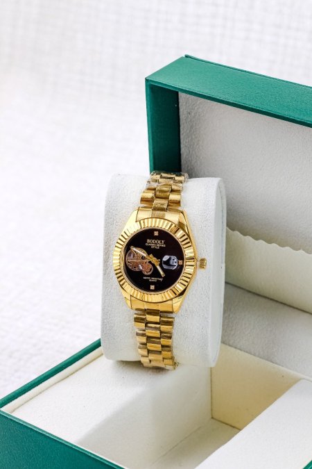 ساعات ناعمة ومميزة